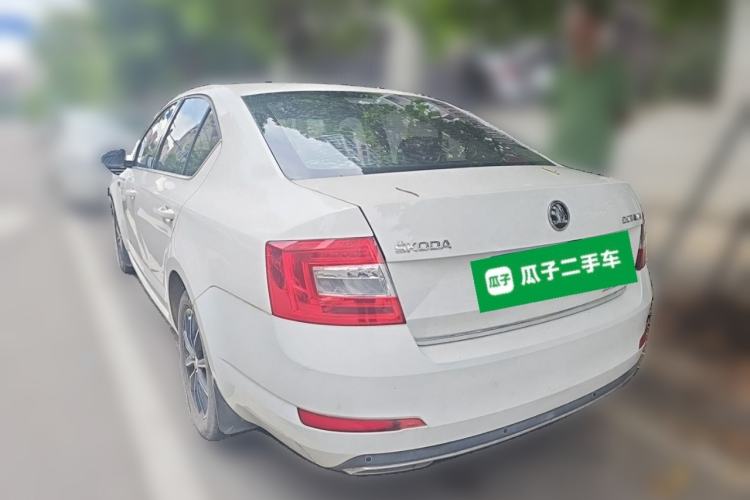 Used Skoda Octavia 2017 1.6L Automatic Smart Drive Edition Rear Left 45 Deg