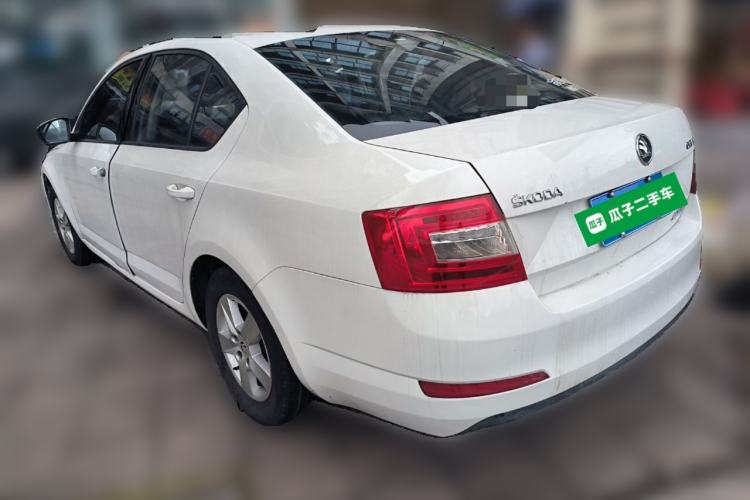 Used Skoda Octavia 2017 Classic Model 1.6L Automatic Standard Edition Rear Left 45 Deg