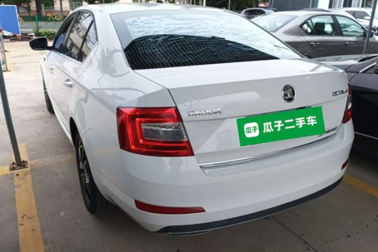 Used Skoda Octavia 2017 1.6L Automatic Smart Drive Edition Rear Left 45 Deg