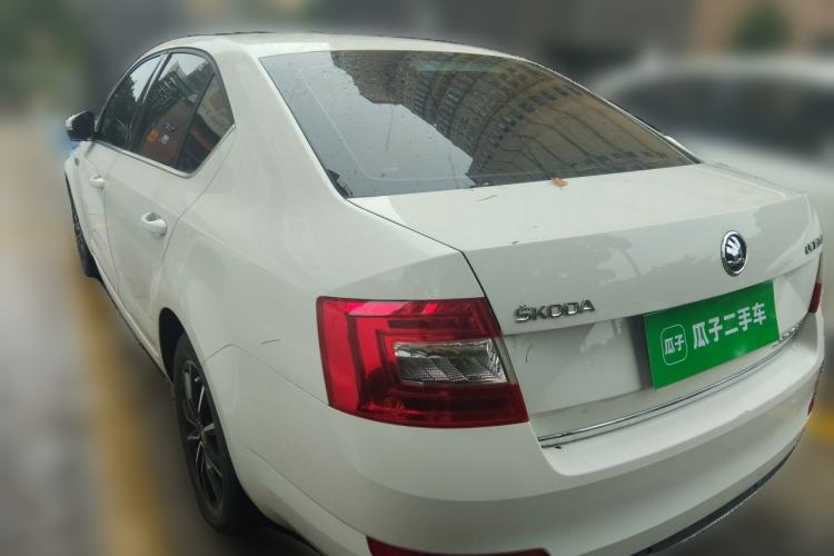 Used Skoda Octavia 2017 1.6L Automatic Smart Drive Edition Rear Left 45 Deg