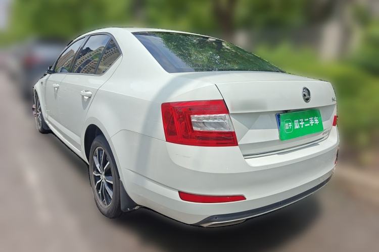 Used Skoda Octavia 2017 1.6L Manual Smart Drive Edition Rear Left 45 Deg