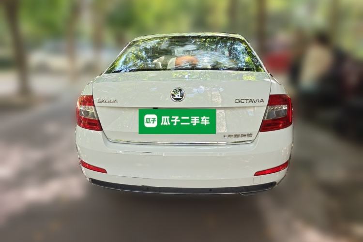 Used Skoda Octavia 2017 1.6L Automatic Smart Drive Edition Rear