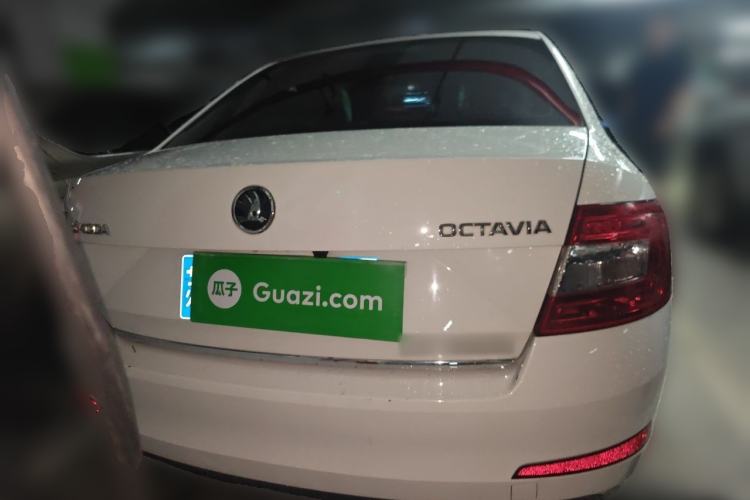 Used Skoda Octavia 2017 Classic Model 1.6L Automatic Comfort Edition Rear