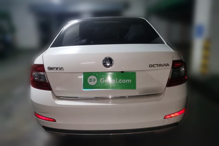 Used Skoda Octavia 2017 1.6L Automatic Smart Drive Edition Rear