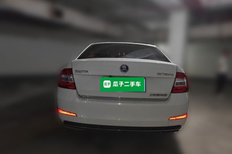 Used Skoda Octavia 2017 1.6L Automatic Smart Drive Edition Rear