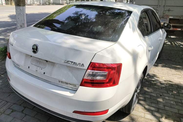 Used Skoda Octavia 2017 TSI280 DSG Smart Drive Edition Rear Right 45 Deg