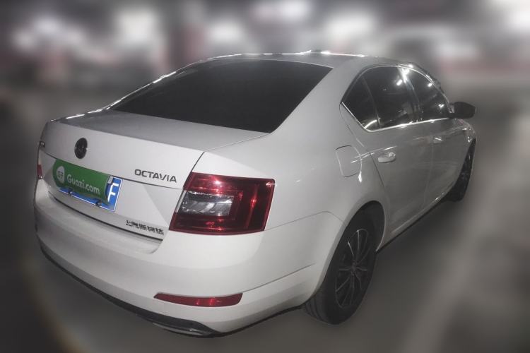 Used Skoda Octavia 2017 1.6L Automatic Smart Drive Edition Rear Right 45 Deg