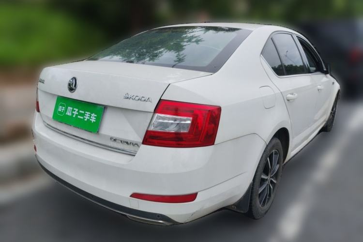 Used Skoda Octavia 2017 1.6L Manual Smart Drive Edition Rear Right 45 Deg