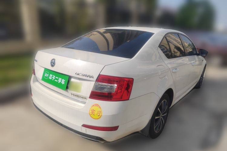 Used Skoda Octavia 2017 1.6L Automatic Smart Drive Edition Rear Right 45 Deg