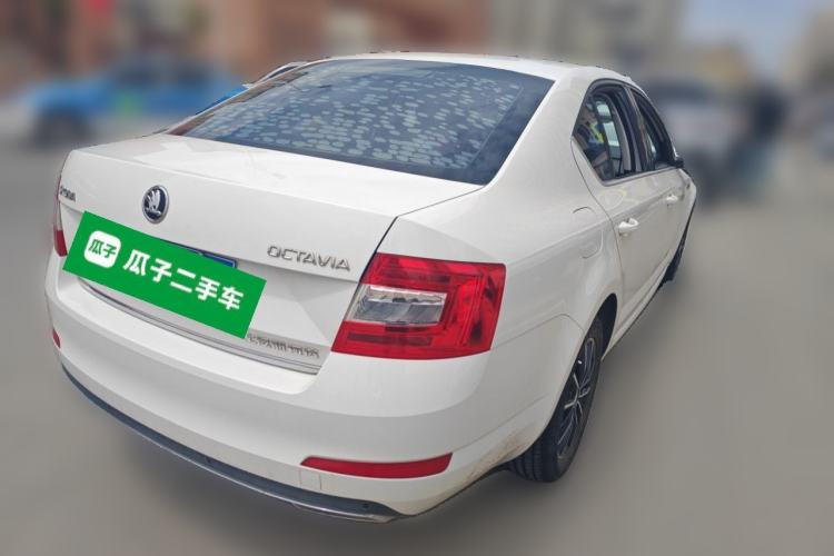 Used Skoda Octavia 2017 1.6L Manual Smart Drive Edition Rear Right 45 Deg