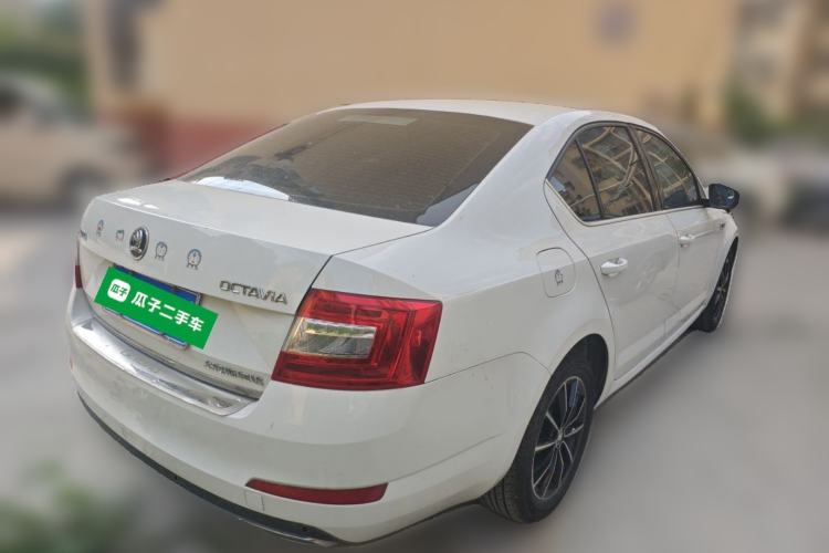 Used Skoda Octavia 2017 1.6L Automatic Smart Drive Edition Rear Right 45 Deg