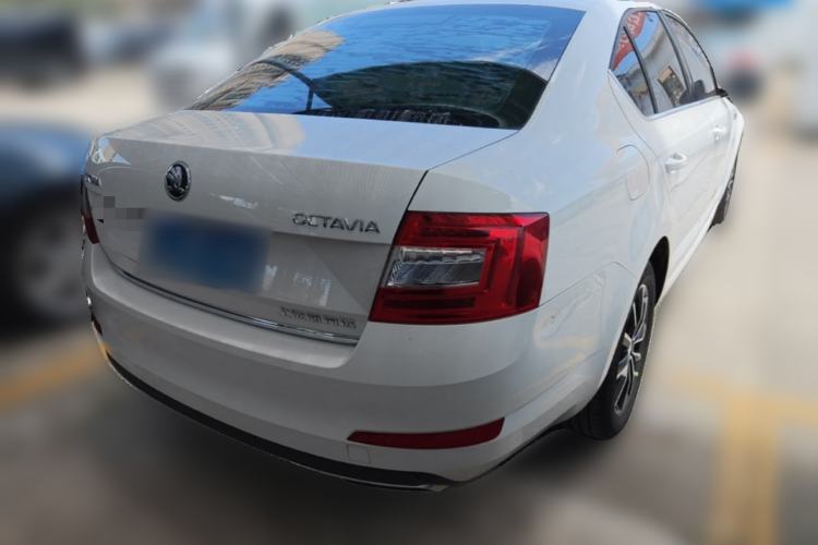 Used Skoda Octavia 2017 1.6L Automatic Smart Drive Edition Rear Right 45 Deg