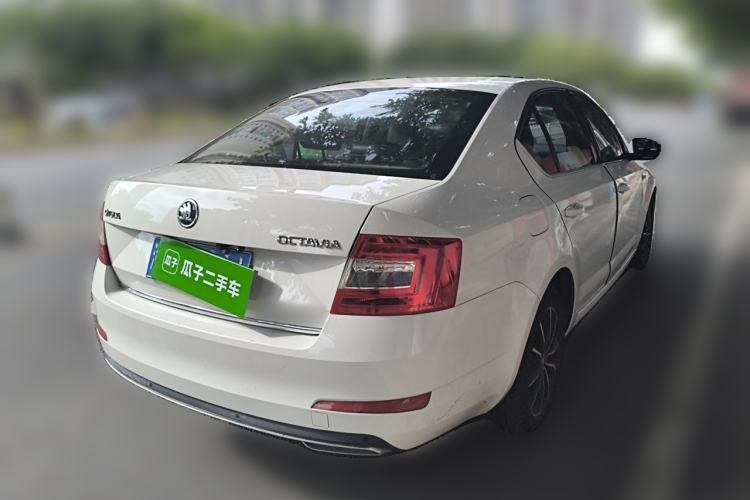 Used Skoda Octavia 2017 1.6L Automatic Smart Drive Edition Rear Right 45 Deg