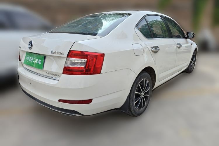 Used Skoda Octavia 2017 1.6L Manual Smart Drive Edition Rear Right 45 Deg