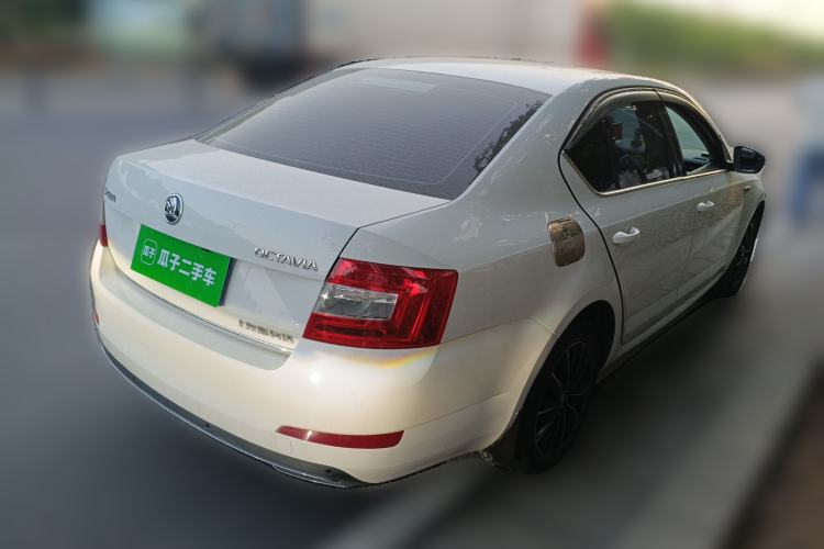 Used Skoda Octavia 2017 1.6L Automatic Smart Drive Edition Rear Right 45 Deg