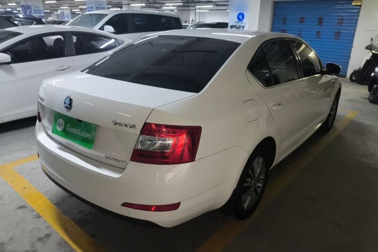Used Skoda Octavia 2017 1.6L Manual Trend Edition Rear Right 45 Deg