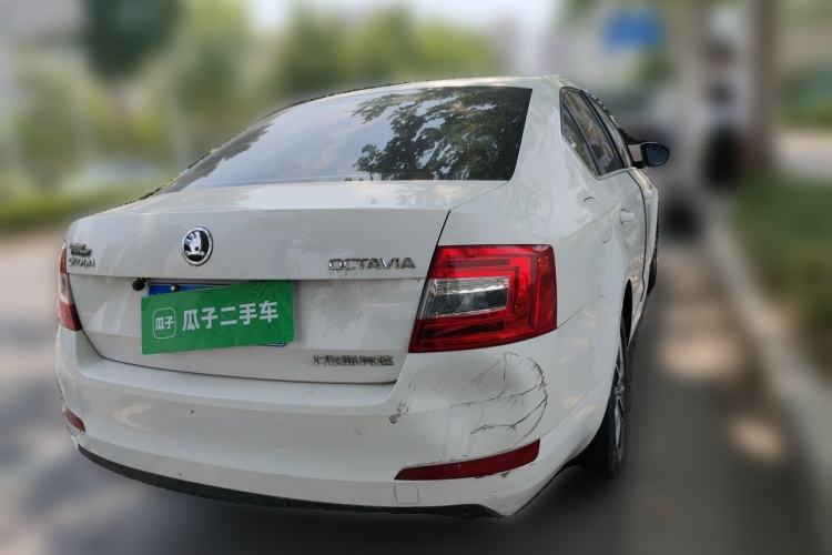 Used Skoda Octavia 2017 1.6L Automatic Chuanxing Edition Rear Right 45 Deg