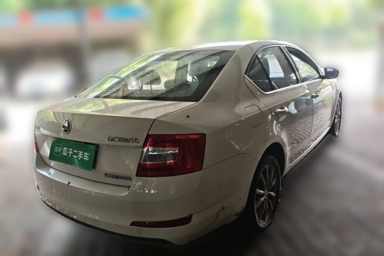Used Skoda Octavia 2017 Classic Model 1.6L Manual Comfort Edition Rear Right 45 Deg