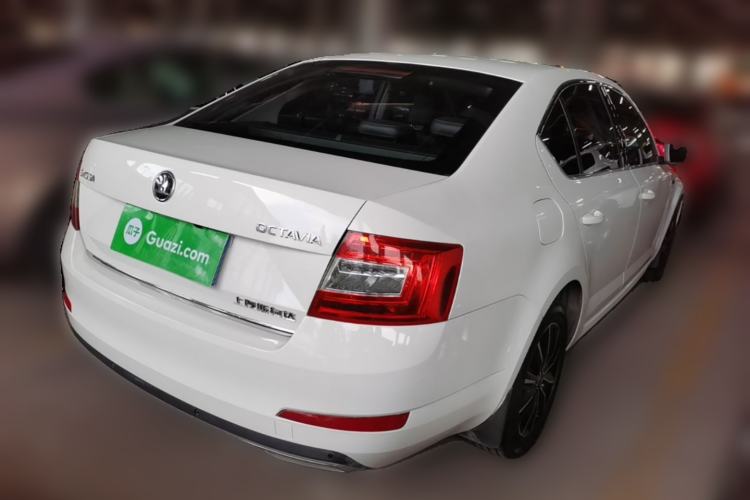 Used Skoda Octavia 2017 1.6L Automatic Smart Drive Edition Rear Right 45 Deg
