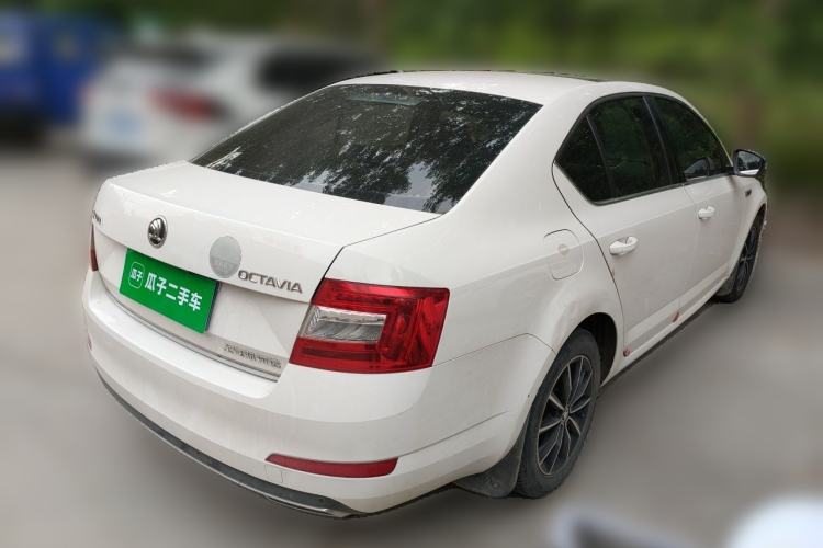 Used Skoda Octavia 2017 1.6L Automatic Smart Drive Edition Rear Right 45 Deg