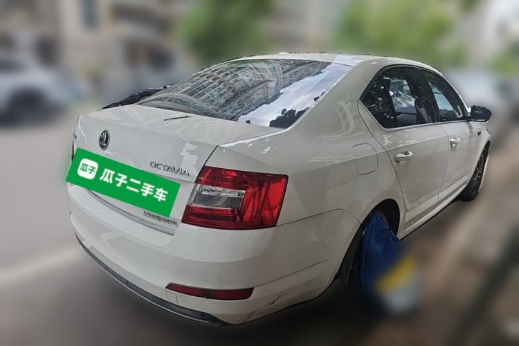 Used Skoda Octavia 2017 1.6L Automatic Smart Drive Edition Rear Right 45 Deg