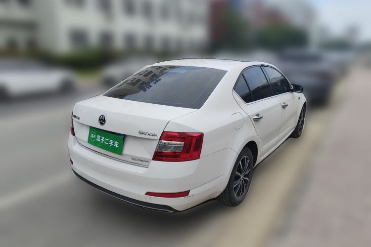 Used Skoda Octavia 2017 1.6L Manual Smart Drive Edition Rear Right 45 Deg