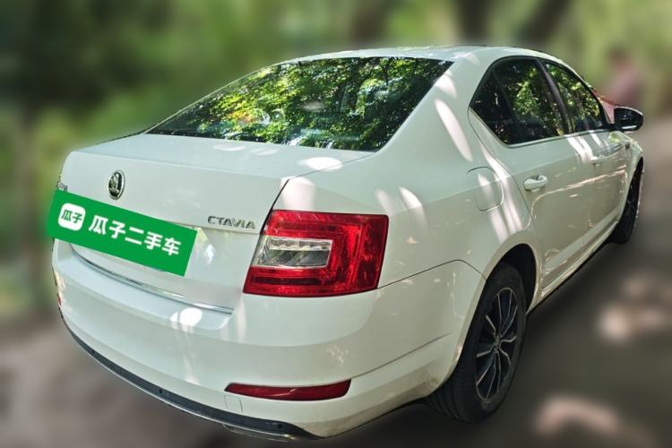 Used Skoda Octavia 2017 1.6L Manual Smart Drive Edition Rear Right 45 Deg
