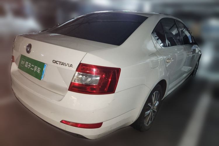 Used Skoda Octavia 2017 Classic Model 1.6L Automatic Comfort Edition Rear Right 45 Deg