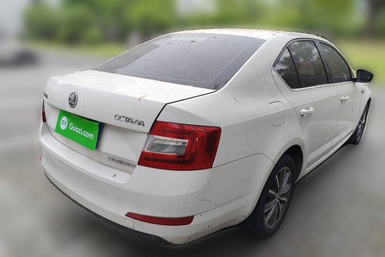 Used Skoda Octavia 2017 1.6L Automatic Chuanxing Edition Rear Right 45 Deg