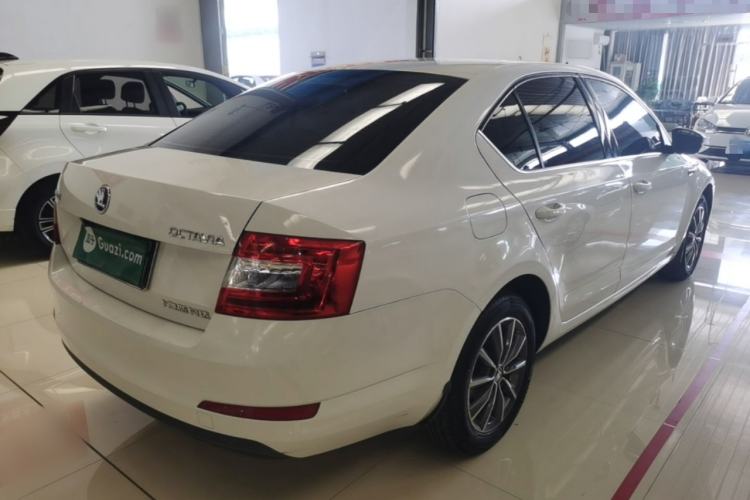 Used Skoda Octavia 2017 1.6L Manual Trend Edition Rear Right 45 Deg