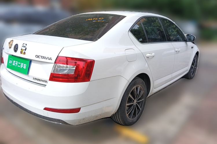 Used Skoda Octavia 2017 1.6L Automatic Smart Drive Edition Rear Right 45 Deg