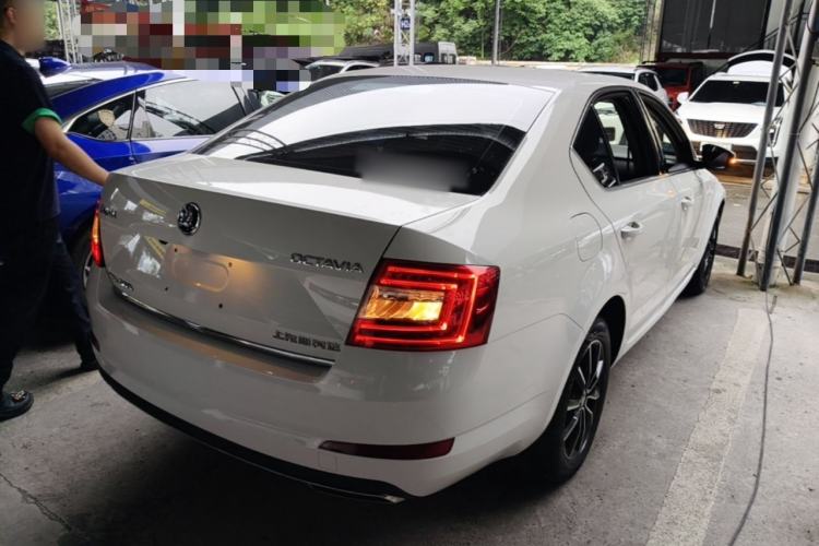 Used Skoda Octavia 2017 TSI280 DSG Smart Drive Edition Rear Right 45 Deg
