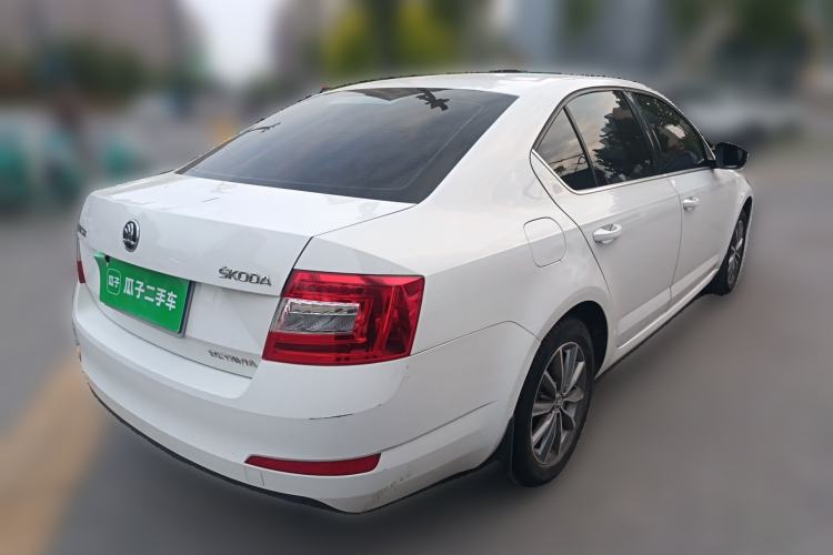 Used Skoda Octavia 2017 1.6L Automatic Chuanxing Edition Rear Right 45 Deg