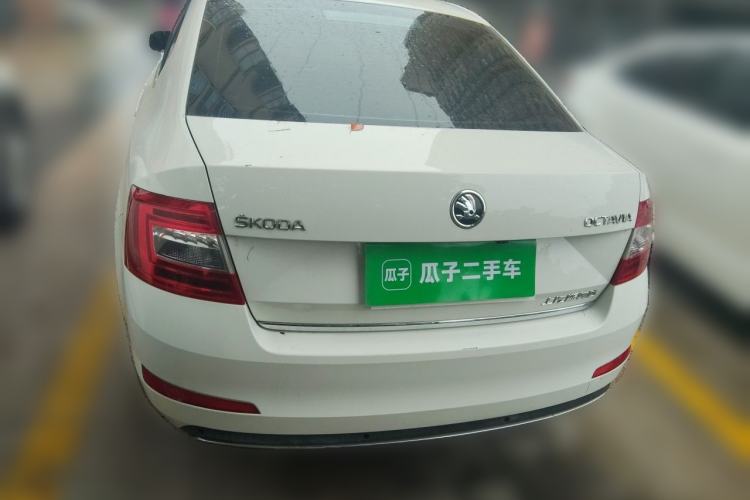 Used Skoda Octavia 2017 1.6L Automatic Smart Drive Edition Rear