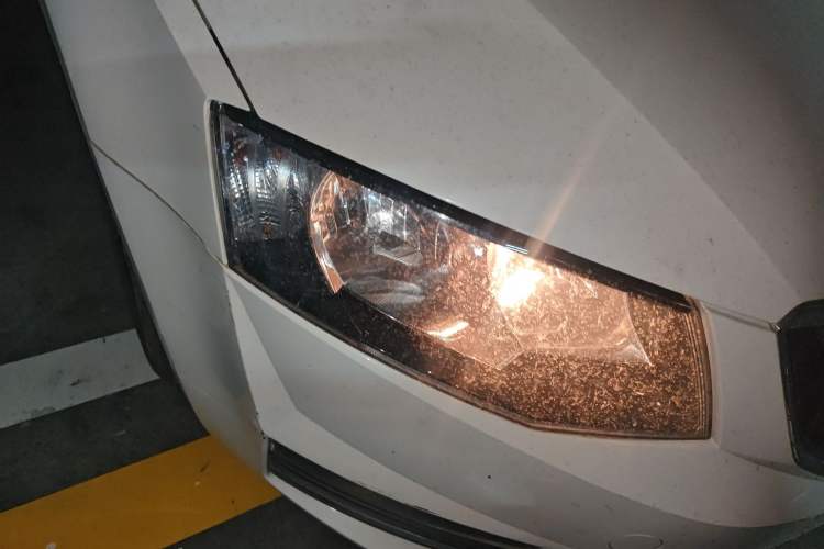 Used Skoda Octavia 2017 1.6L Automatic Smart Drive Edition Right Front Headlight