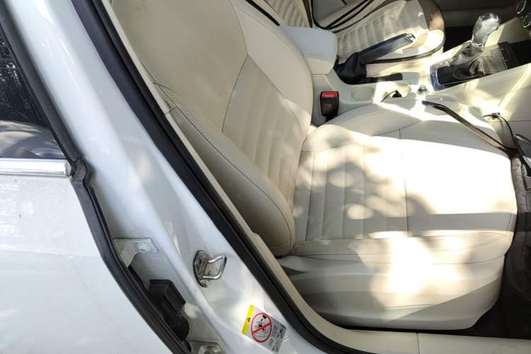 Used Skoda Octavia 2017 TSI280 DSG Smart Drive Edition Right Front Seat