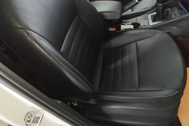 Used Skoda Octavia 2017 1.6L Manual Smart Drive Edition Right Front Seat