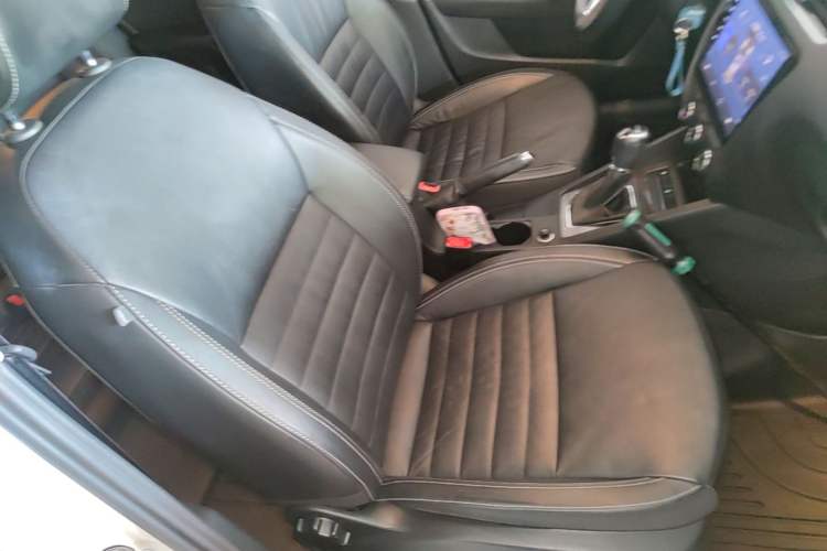 Used Skoda Octavia 2017 1.6L Automatic Smart Drive Edition Right Front Seat