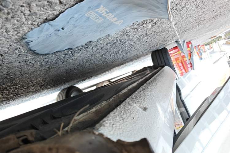 Used Skoda Octavia 2017 1.6L Automatic Smart Drive Edition Right Side Sill