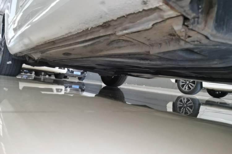 Used Skoda Octavia 2017 1.6L Manual Trend Edition Right Side Sill