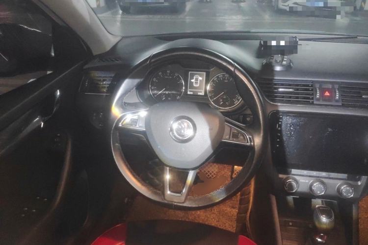 Used Skoda Octavia 2017 1.6L Automatic Smart Drive Edition Steering Wheel