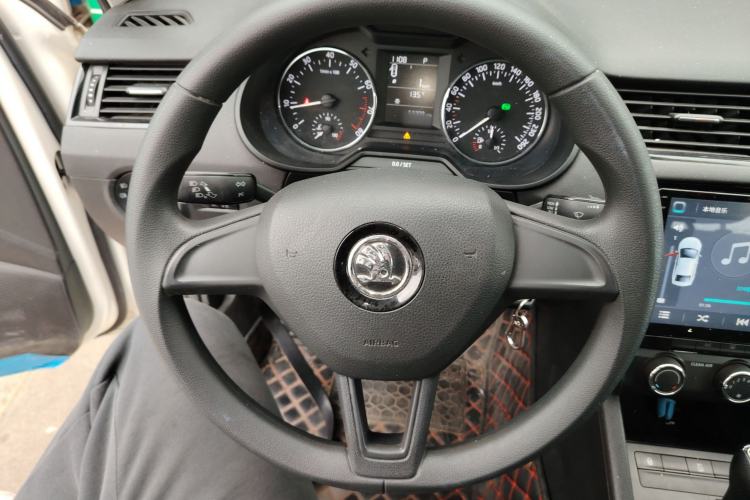 Used Skoda Octavia 2017 Classic Model 1.6L Automatic Standard Edition Steering Wheel
