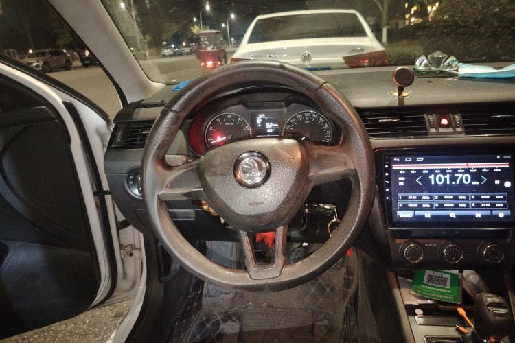 Used Skoda Octavia 2017 Classic Model 1.6L Manual Standard Edition Steering Wheel