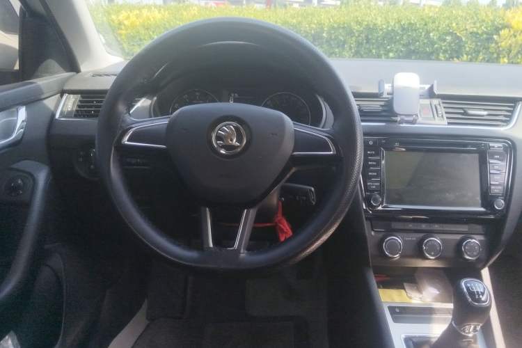 Used Skoda Octavia 2017 1.6L Manual Trend Edition Steering Wheel