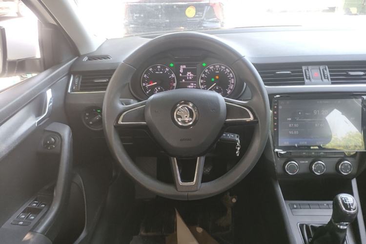 Used Skoda Octavia 2017 Classic Model 1.6L Manual Comfort Edition Steering Wheel