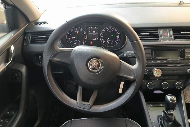 Used Skoda Octavia 2017 Classic Model 1.6L Automatic Standard Edition Steering Wheel