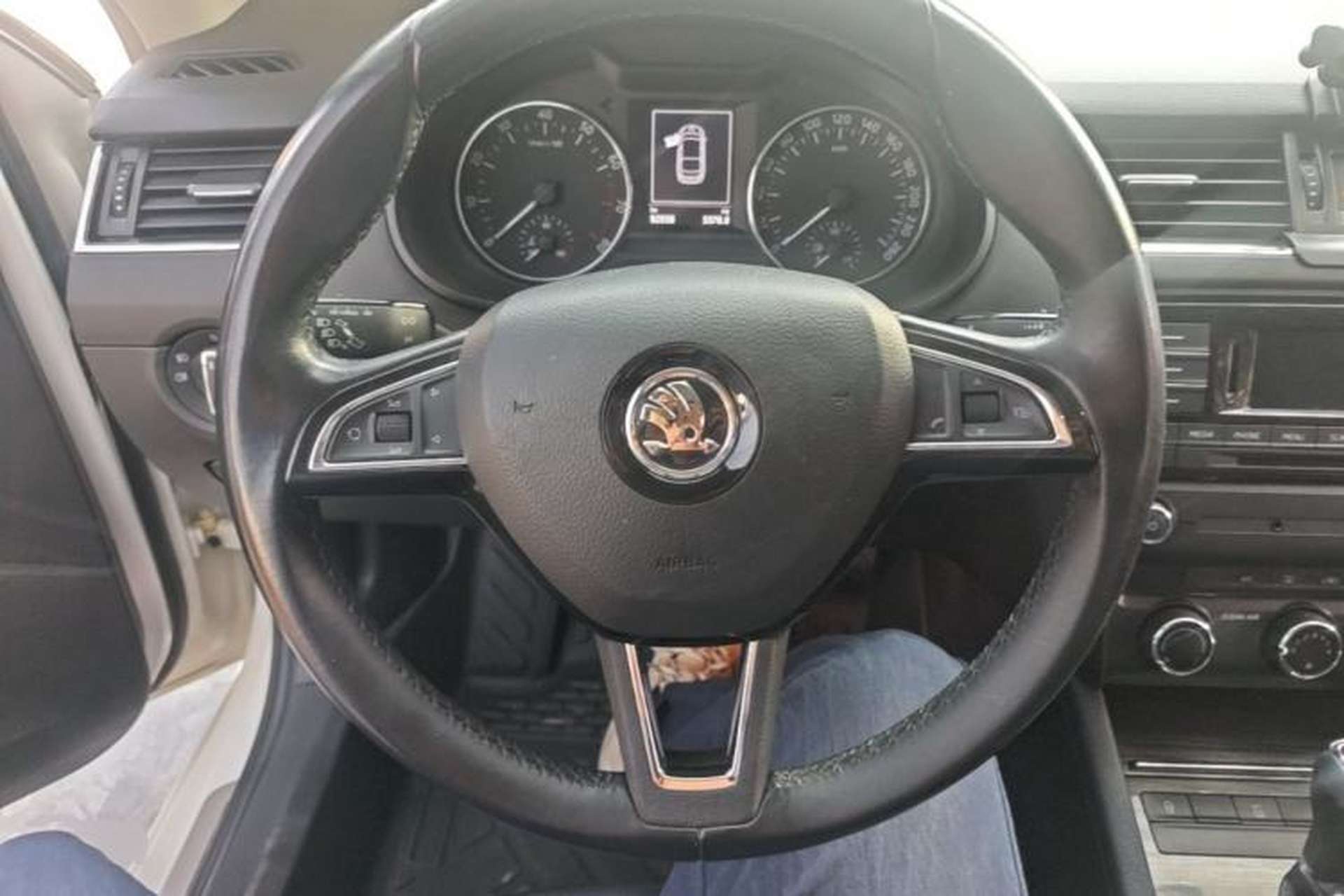 Used Skoda Octavia 2017 TSI280 DSG Smart Drive Edition Steering Wheel