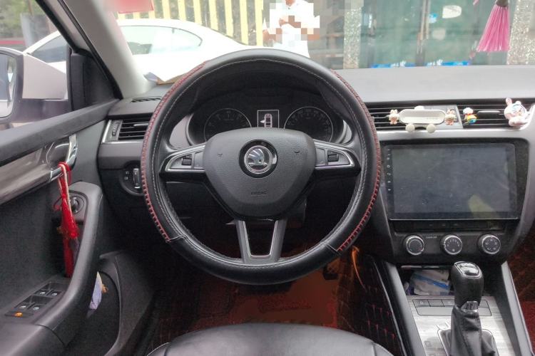 Used Skoda Octavia 2017 TSI280 DSG Smart Drive Edition Steering Wheel