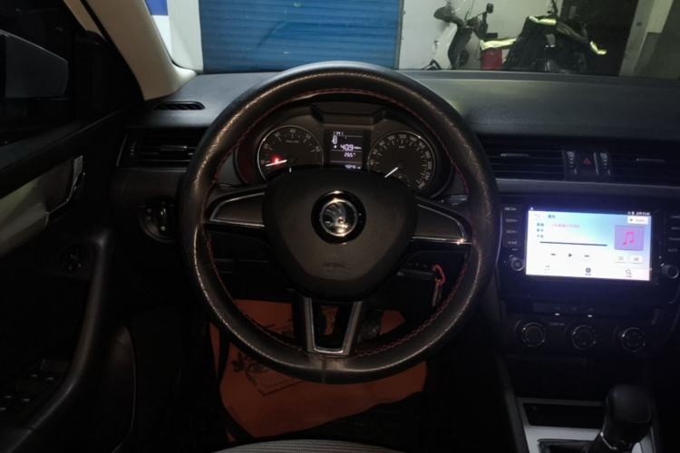 Used Skoda Octavia 2017 1.6L Manual Trend Edition Steering Wheel
