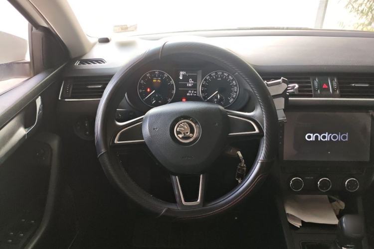 Used Skoda Octavia 2017 Classic Model 1.6L Manual Comfort Edition Steering Wheel